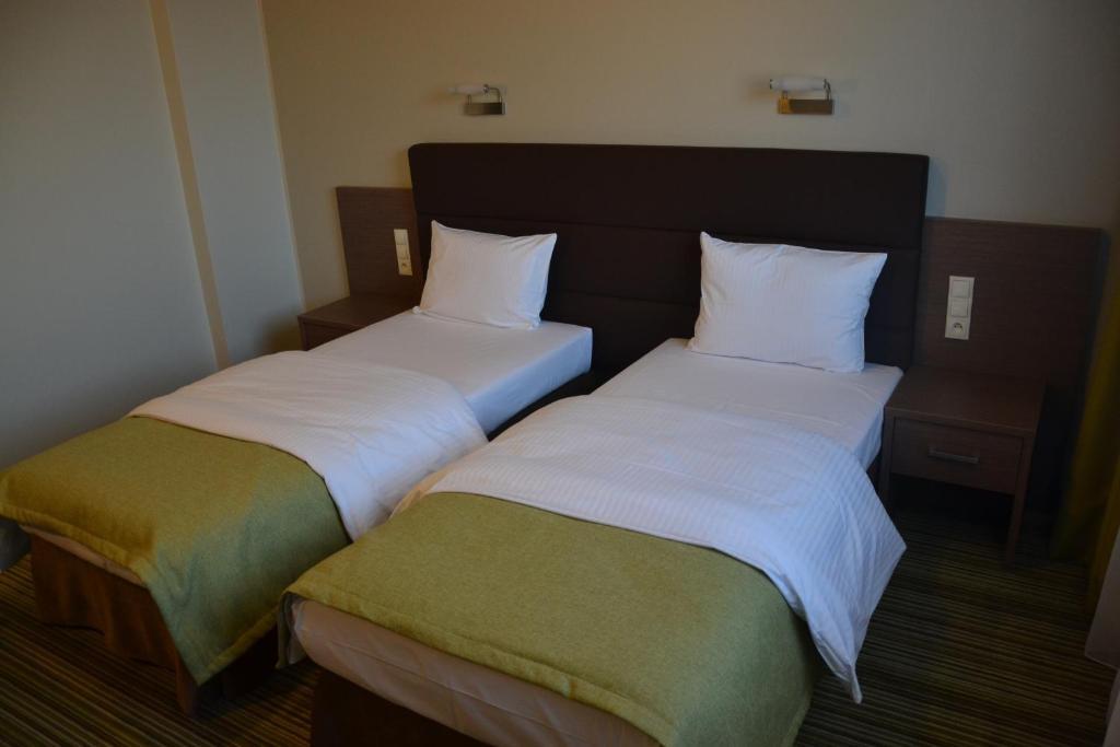 Hotel Pod Debem Tarnau Zimmer foto