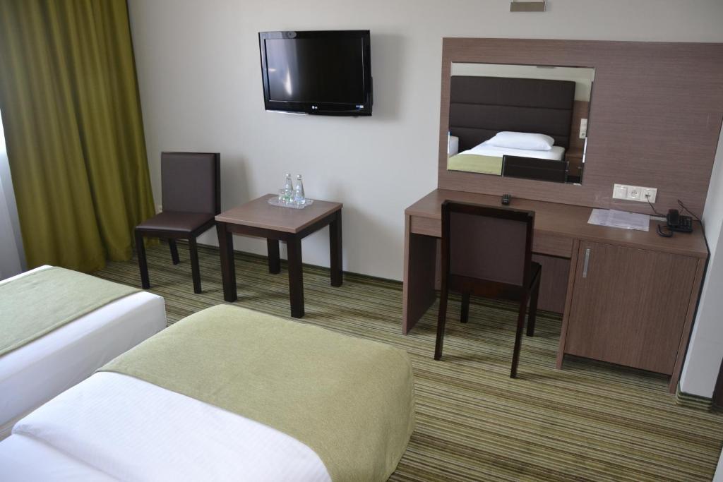 Hotel Pod Debem Tarnau Zimmer foto