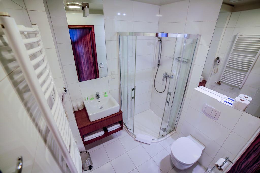 Hotel Pod Debem Tarnau Zimmer foto